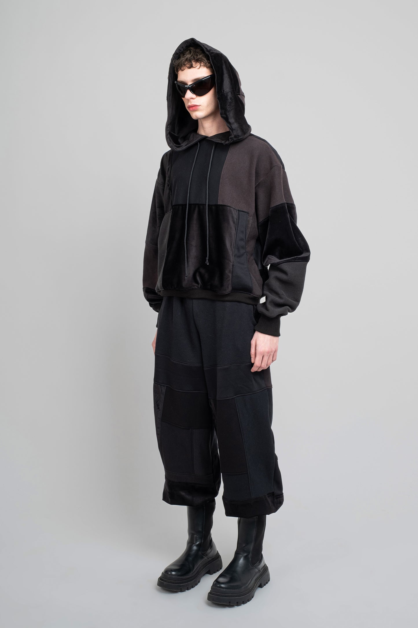 Monochromatic Pants In Black